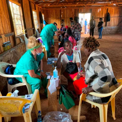 A patient talking to her nurse