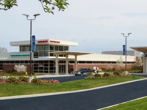 UChicago Medicine AdventHealth GlenOaks